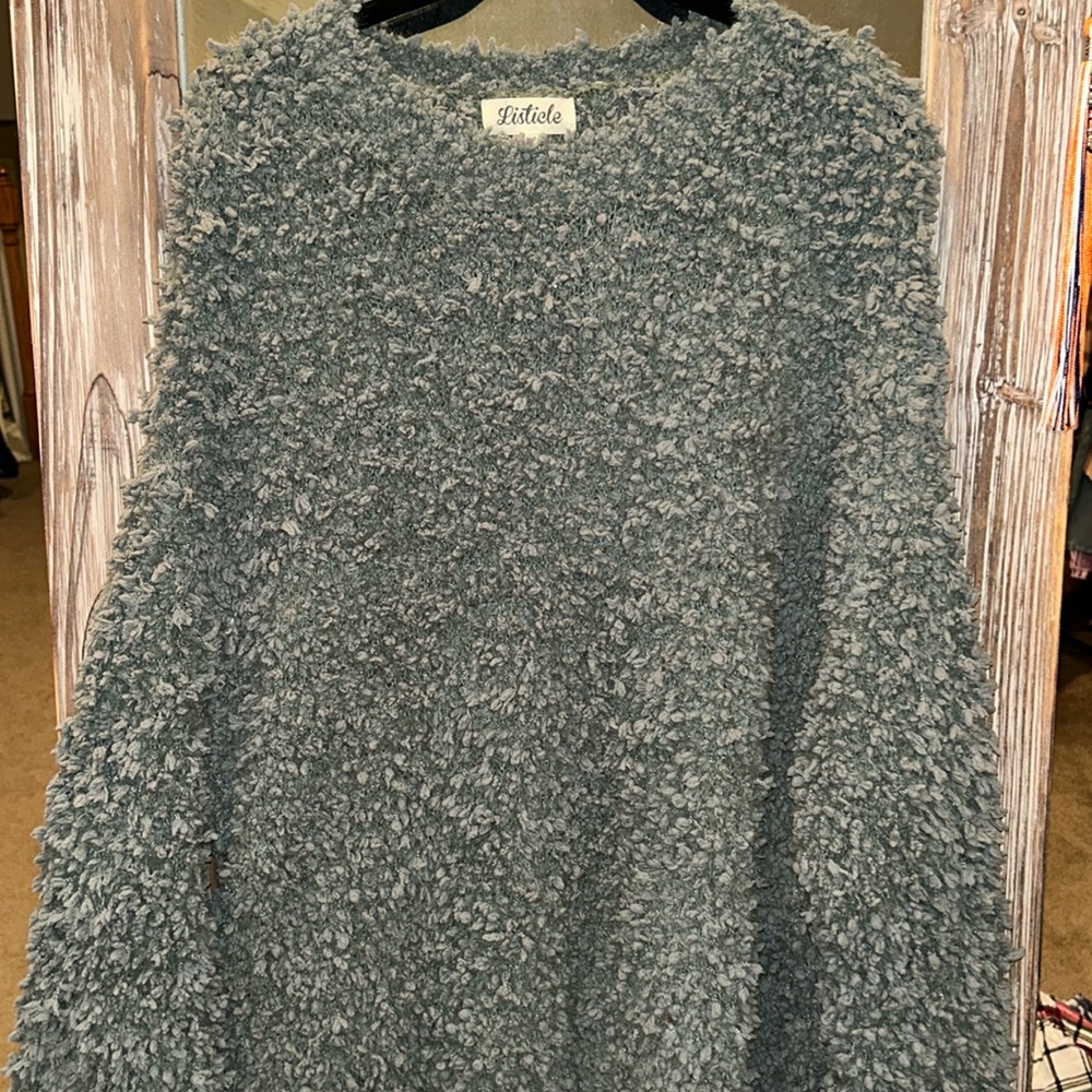 Size L listicle blue/green thick sweater